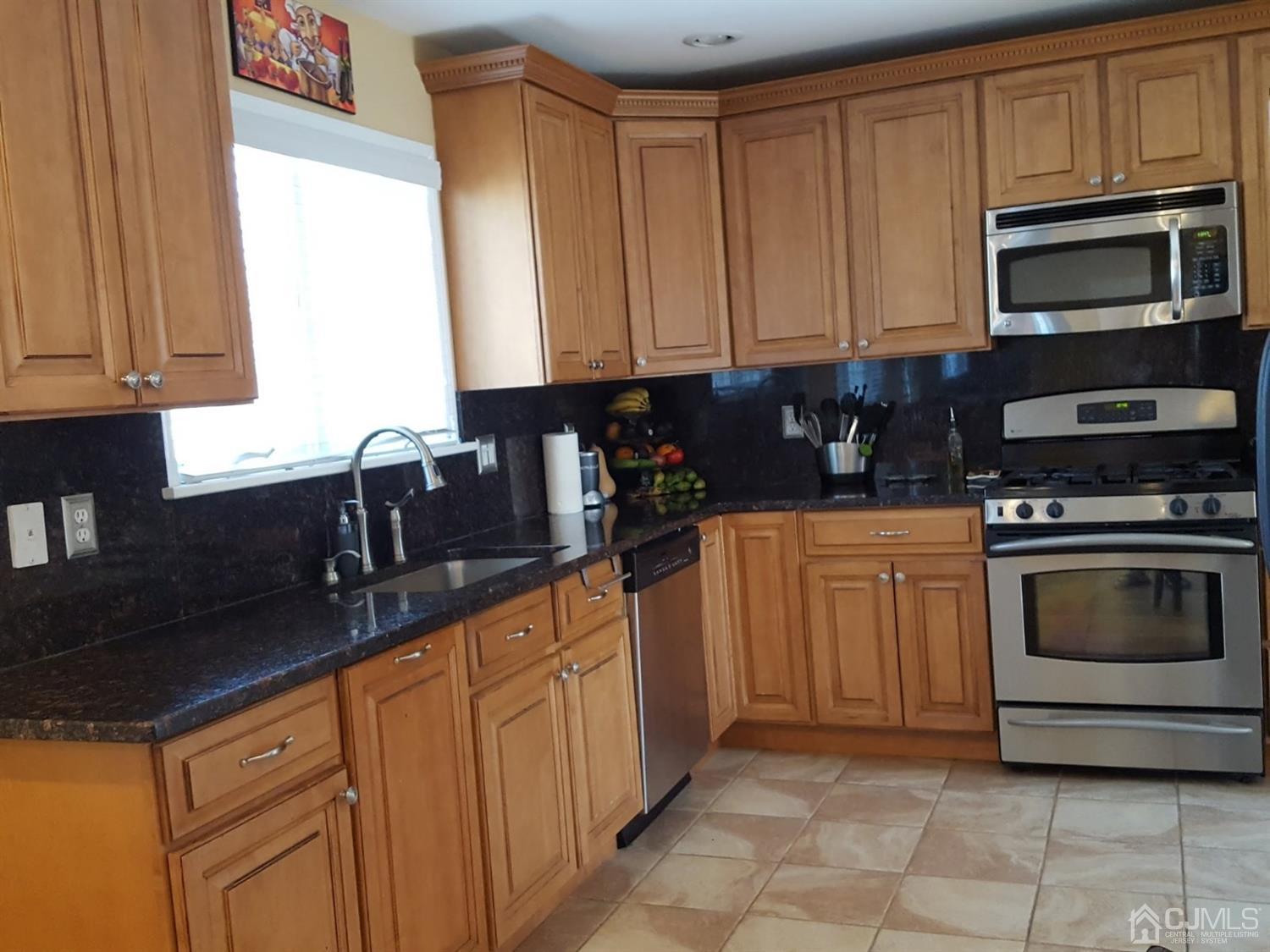 6 Windsor Road Edison, NJ 08817 - Photo 6 of 13