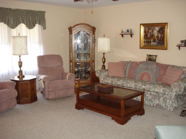 6052 Thomas Street Demotte, IN 46310 - Photo 4 of 10 640x480