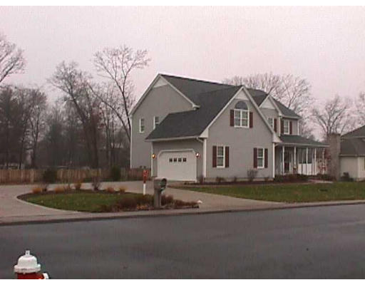 76 Rachael Terrace Westfield, MA 01085 - Photo 2 of 15 Gallery Image 2