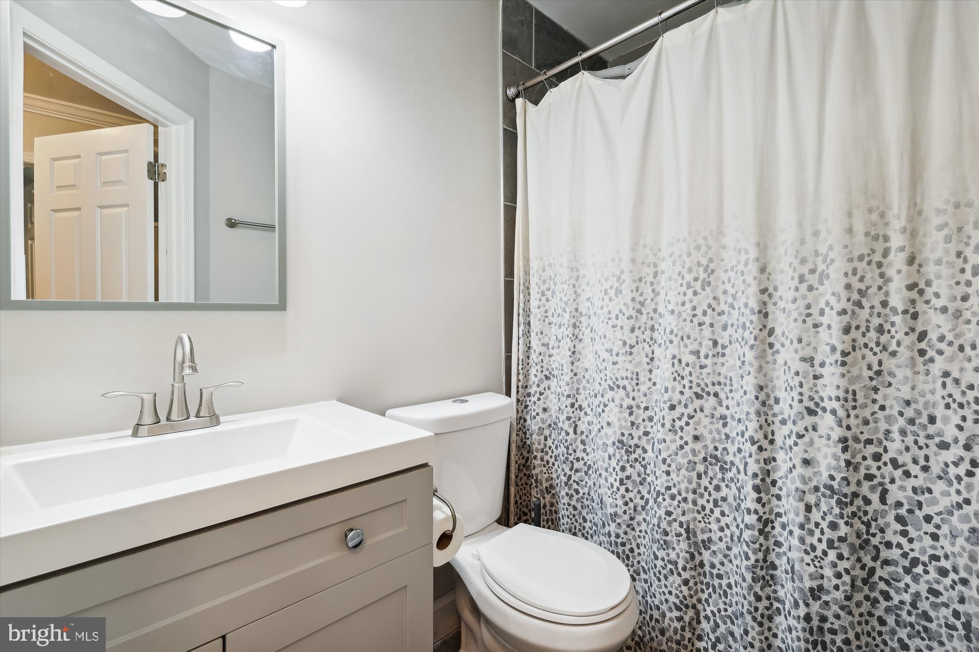 2904 Memory Lane Silver Spring, MD 20904 - Photo 26 of 39 Bath 2