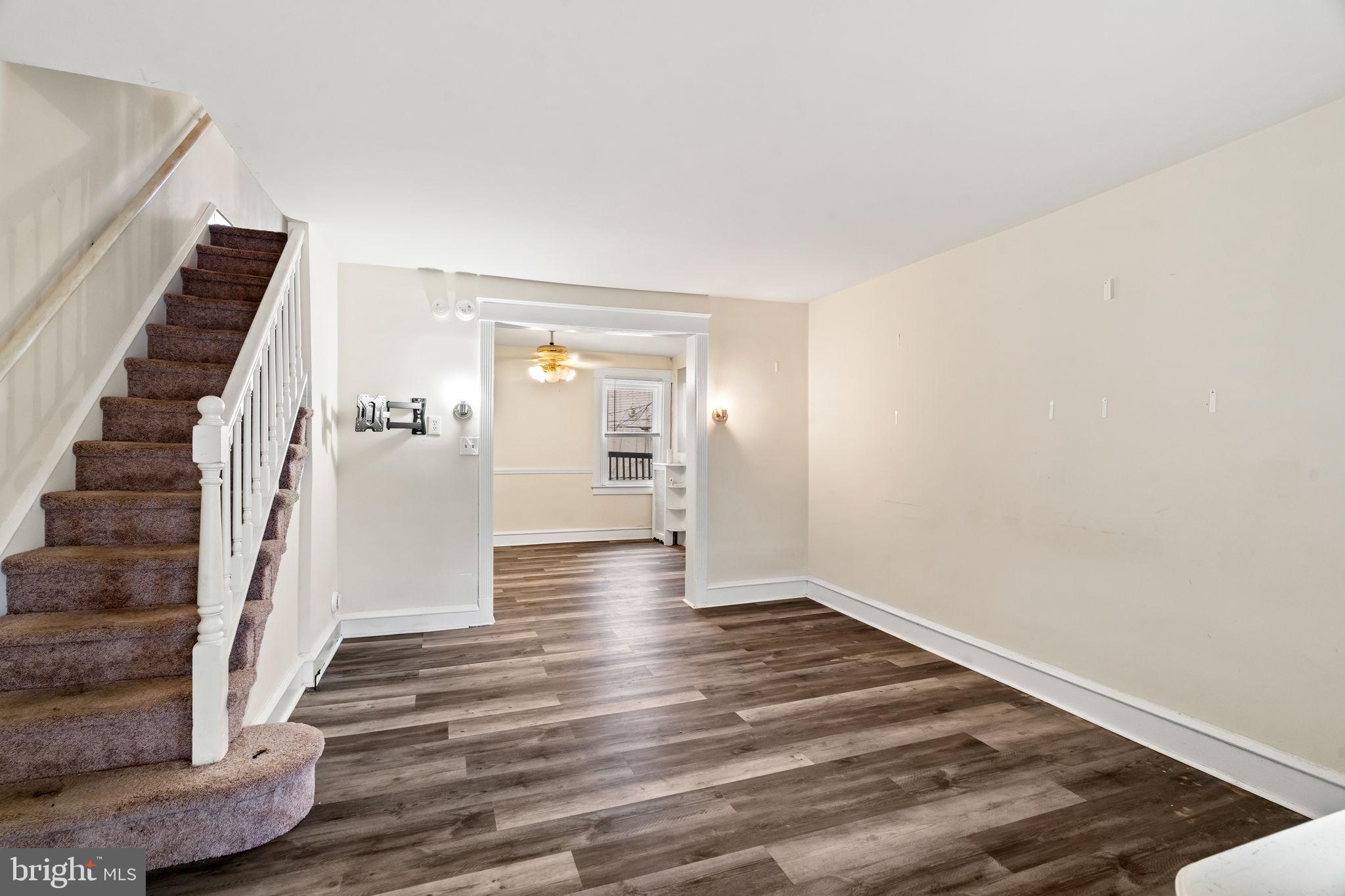 7229 Clinton Road Upper Darby, PA 19082 - Photo 4 of 20