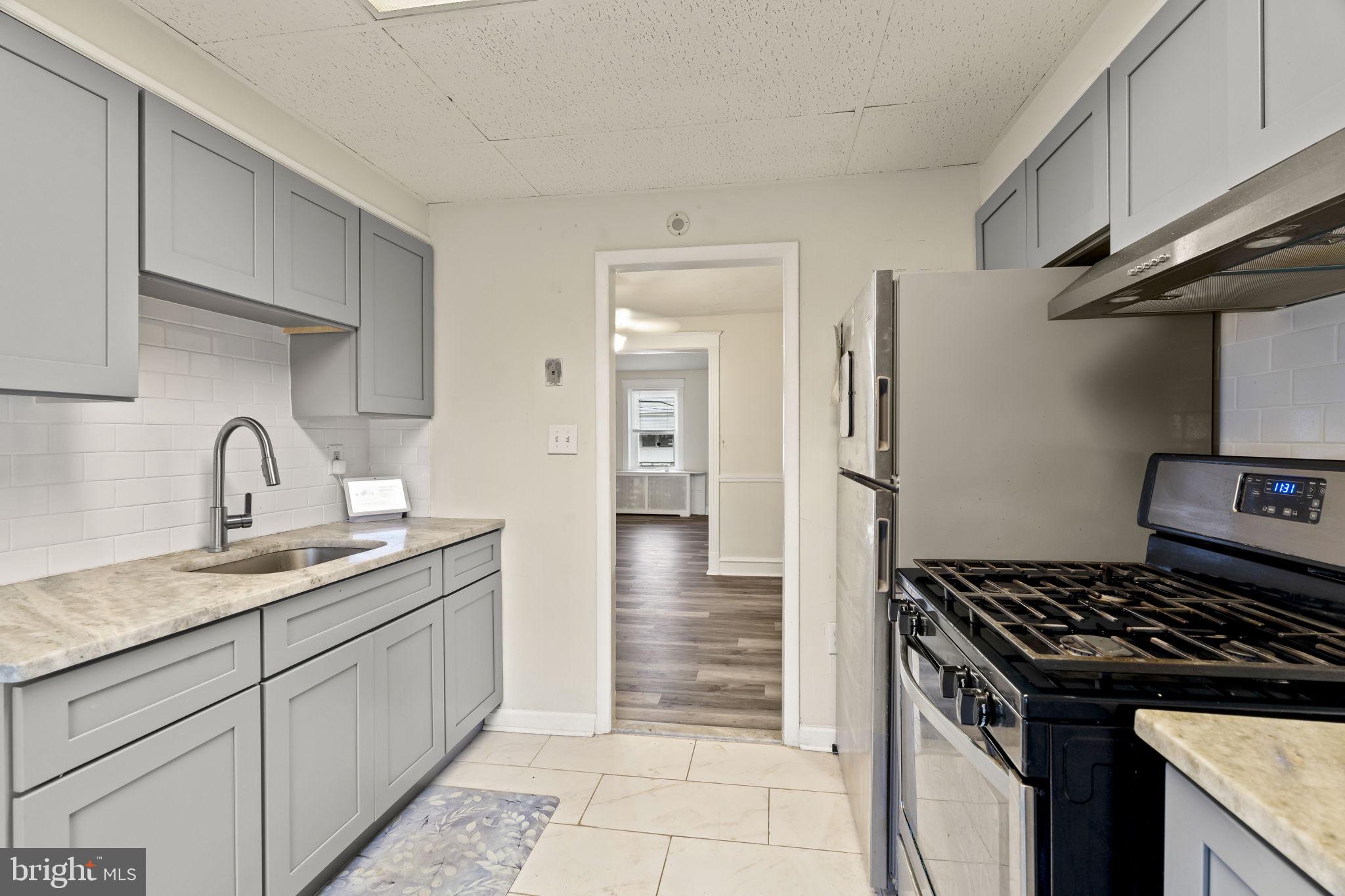 7229 Clinton Road Upper Darby, PA 19082 - Photo 10 of 20