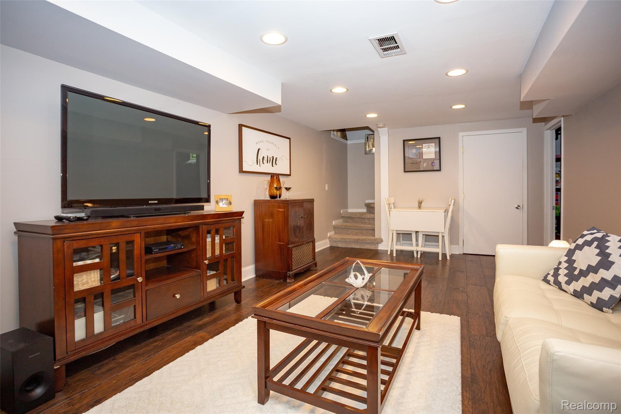 3539 Kenmore Road Berkley, MI 48072 - Photo 33 of 50 brgKEN-52.jpg