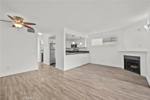 $389,999 | 18209 Sierra Highway, Unit 78, Canyon Country, CA 91351