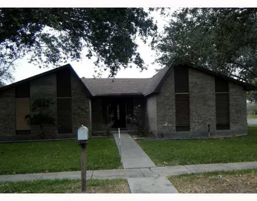 $1,050 | 2013 St Charles Drive, Portland, TX 78374