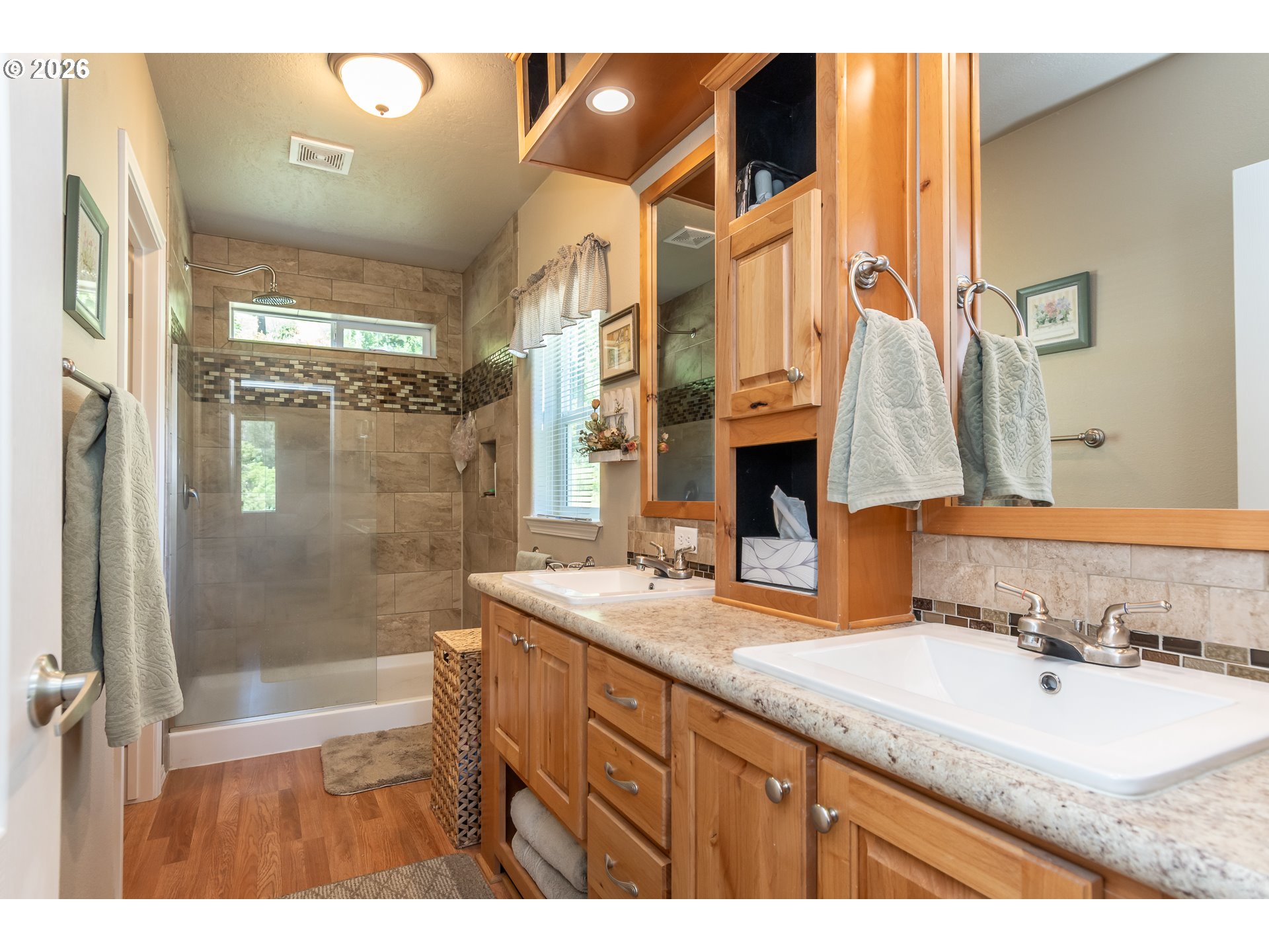 5833 Hubbard Creek Road Umpqua, OR 97486 - Photo 18 of 48 Bathroom, Attached