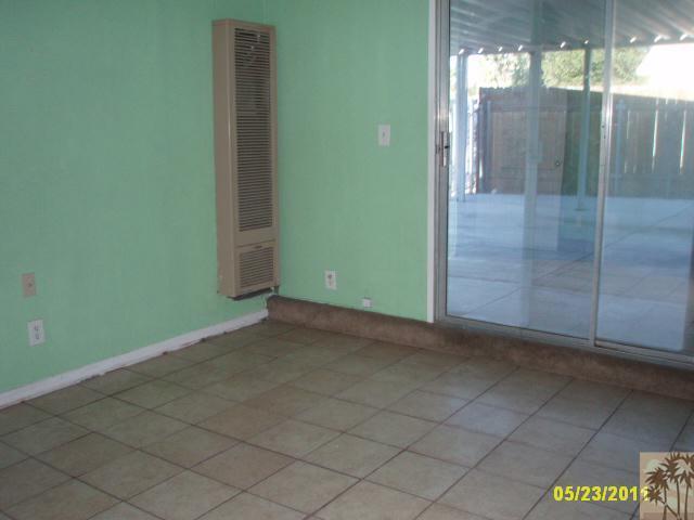 3595 Verde Street Riverside, CA 92504 - Photo 7 of 9 an empty room with windows