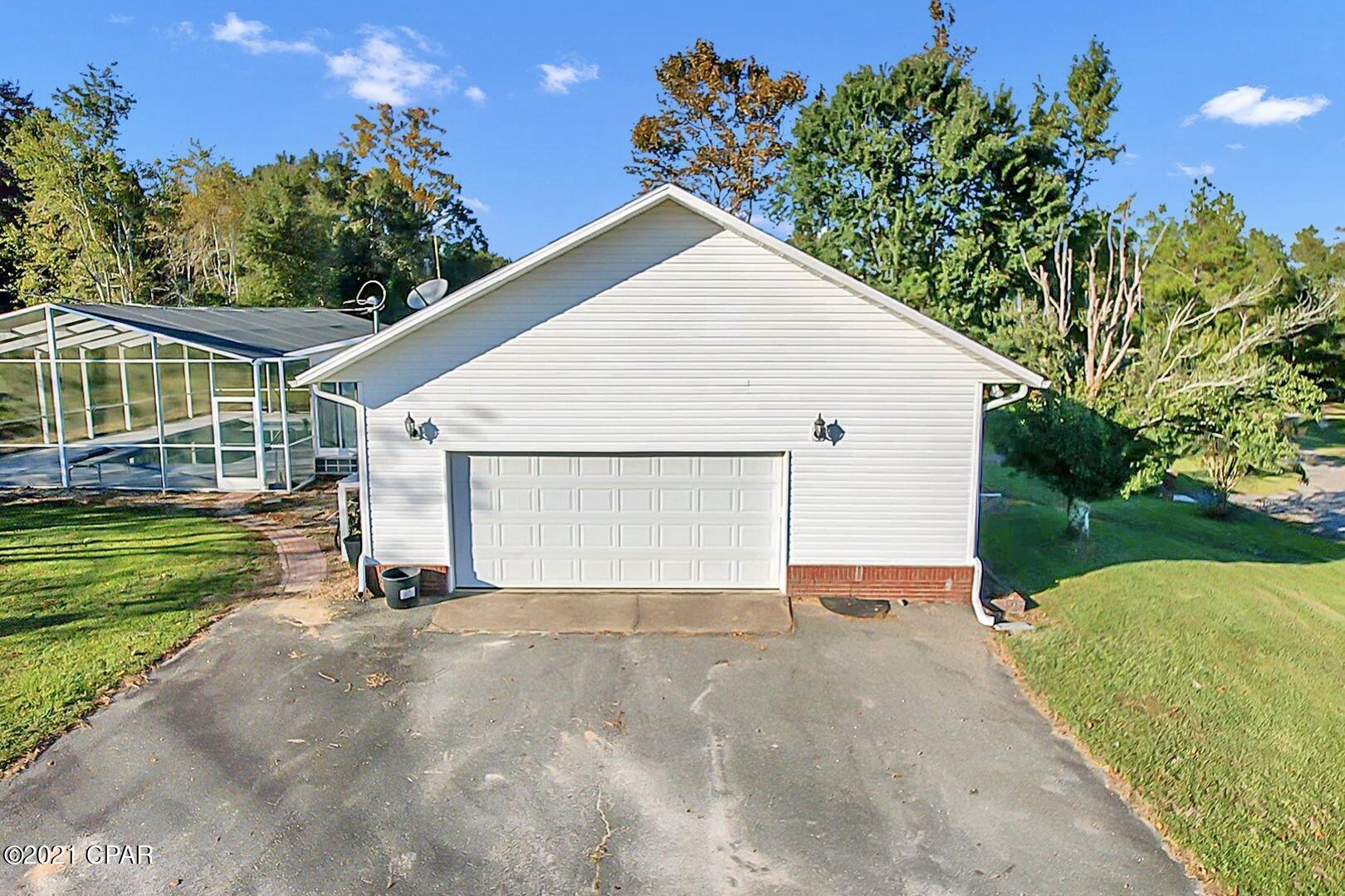 1300 Old Ridge Road Bonifay, FL 32425 - Photo 4 of 45 Gallery Image 4