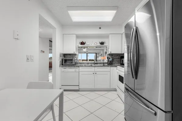 $3,200 | 7310 Ashford Place, Delray Beach, FL 33446