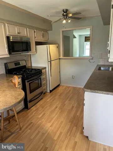 $2,495 | 889 Clover Place, Warminster, PA 18974