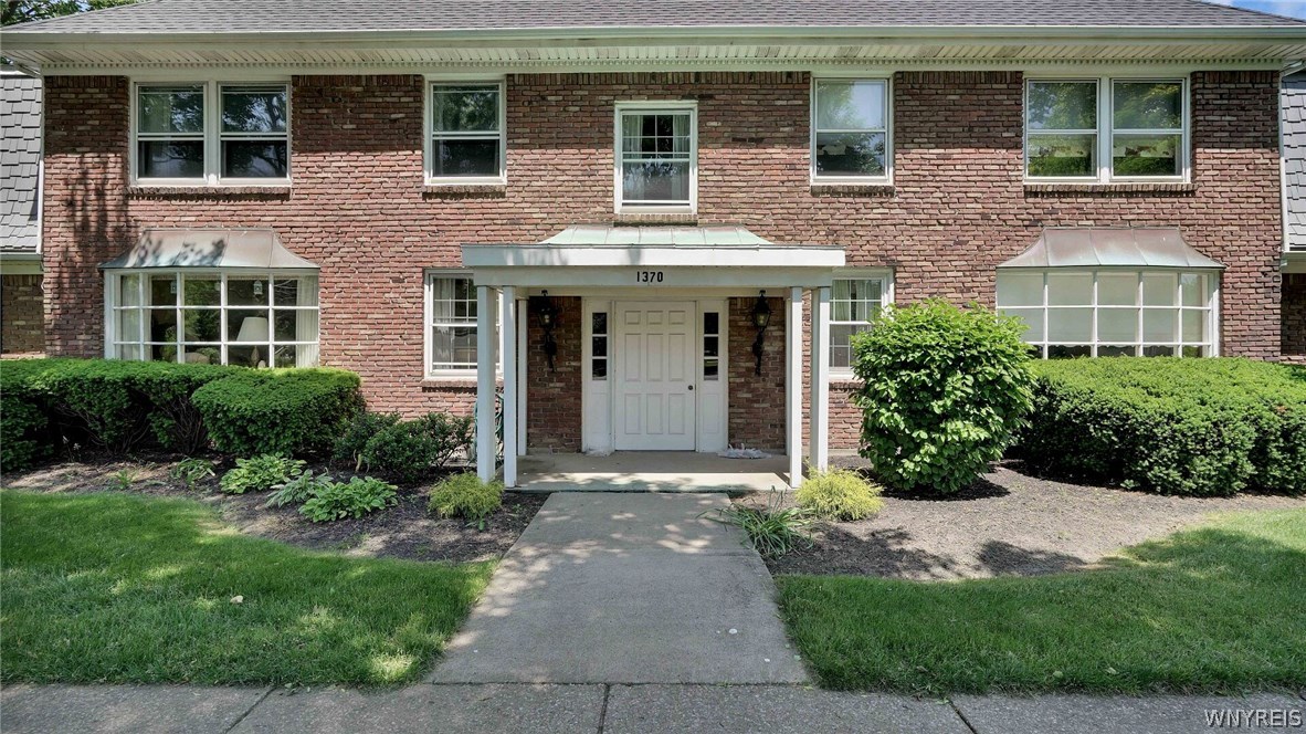 1370 Maple Road, Unit 4 Amherst, NY 14221 - Photo 2 of 26