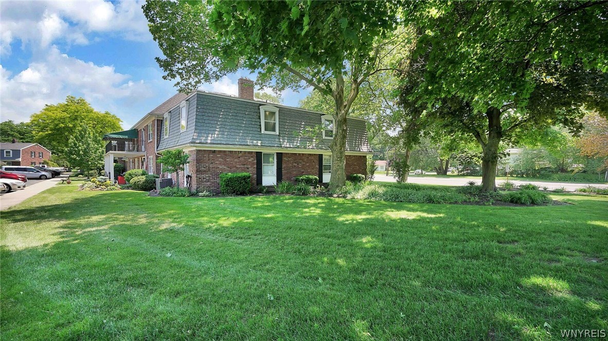 1370 Maple Road, Unit 4 Amherst, NY 14221 - Photo 7 of 26