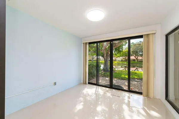 $389,900 | 65 Centennial Court, Deerfield Beach, FL 33442