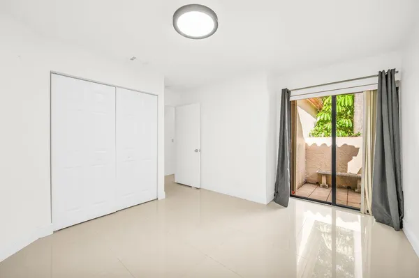 $389,900 | 65 Centennial Court, Deerfield Beach, FL 33442