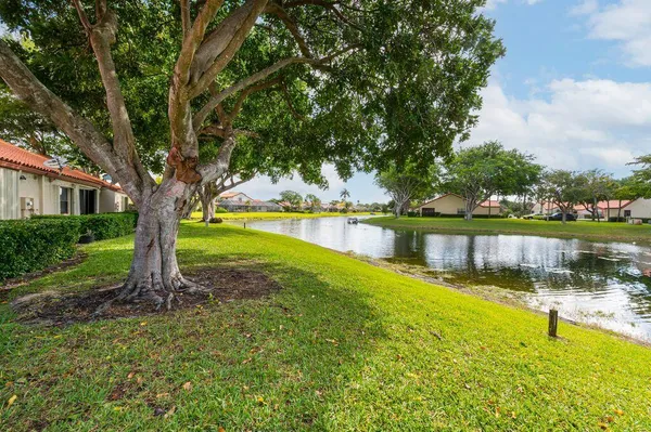 $389,900 | 65 Centennial Court, Deerfield Beach, FL 33442