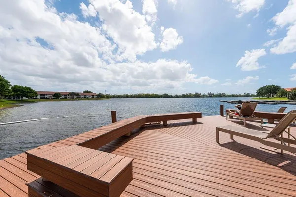 $389,900 | 65 Centennial Court, Deerfield Beach, FL 33442