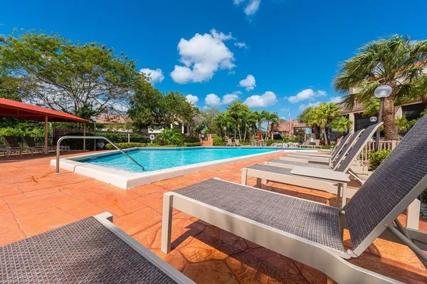 $389,900 | 65 Centennial Court, Deerfield Beach, FL 33442