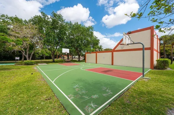 $389,900 | 65 Centennial Court, Deerfield Beach, FL 33442