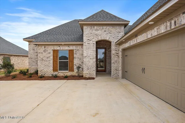 $399,900 | 1010 Kensington Drive, Flowood, MS 39232