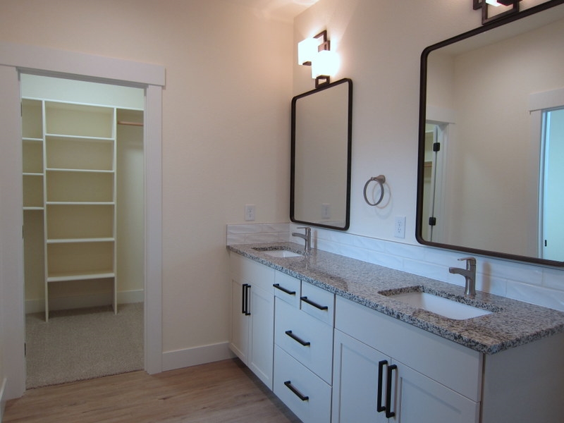 315 Parker Court Colbert, WA 99005 - Photo 6 of 15