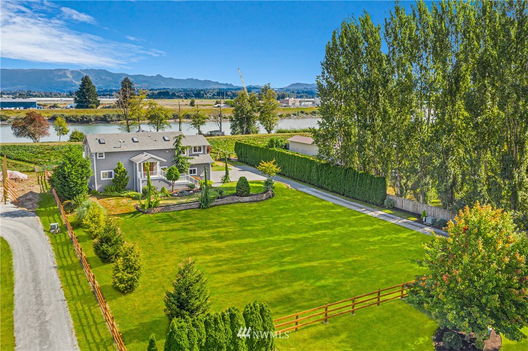 14145 Avon Allen Road Mount Vernon, WA 98273 - Photo 2 of 40 Gallery Image 2