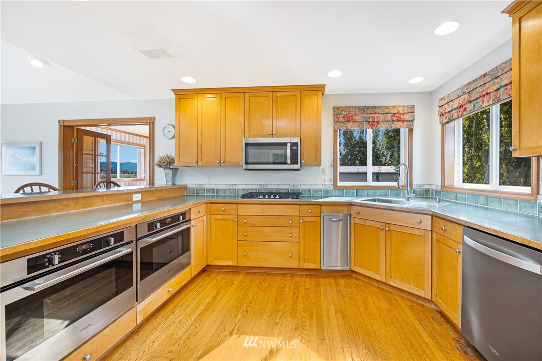 14145 Avon Allen Road Mount Vernon, WA 98273 - Photo 16 of 40 Gallery Image 16