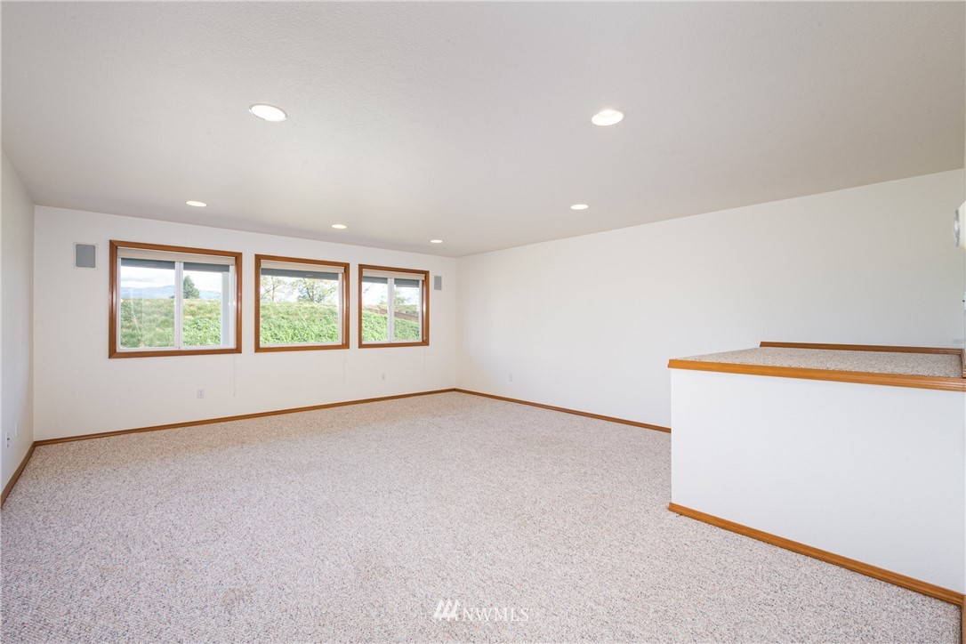 14145 Avon Allen Road Mount Vernon, WA 98273 - Photo 28 of 40 Gallery Image 28