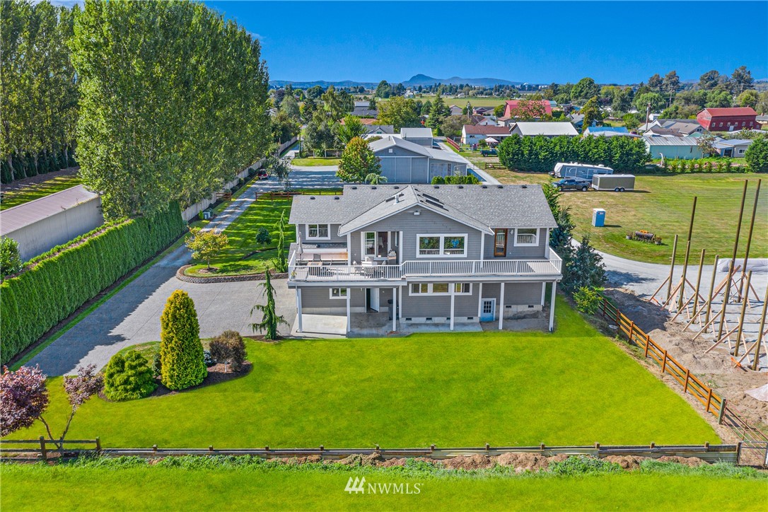 14145 Avon Allen Road Mount Vernon, WA 98273 - Photo 4 of 40 Gallery Image 4