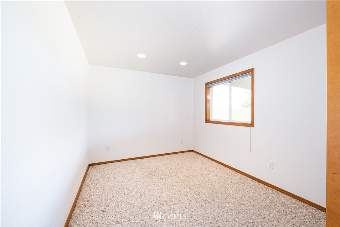 14145 Avon Allen Road Mount Vernon, WA 98273 - Photo 34 of 40 Gallery Image 34