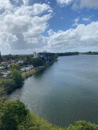 $1,750 | 1301 Northeast Miami Gardens Drive, Unit 701W, Miami, FL 33179