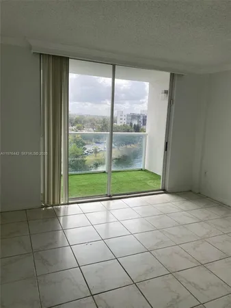 $1,750 | 1301 Northeast Miami Gardens Drive, Unit 701W, Miami, FL 33179