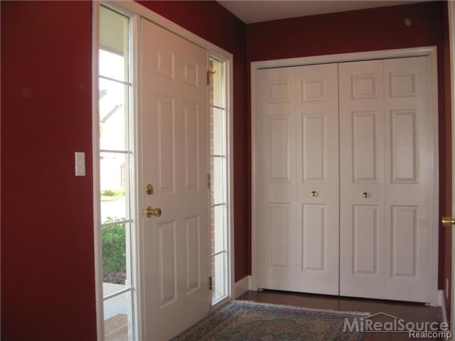 1896 Flagstone Circle, Unit 78 Rochester, MI 48307 - Photo 6 of 14 31227990-5.JPG