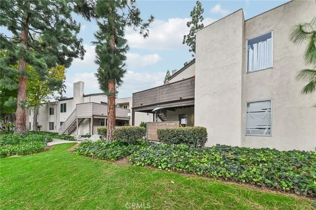 $545,000 | 1430 Cabrillo Park Drive, Unit B, Santa Ana, CA 92701