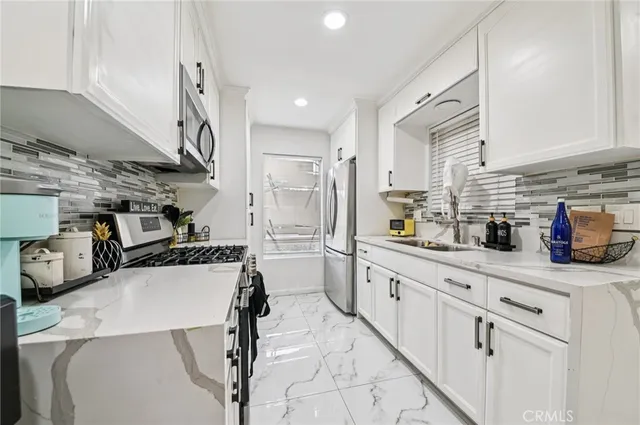 $545,000 | 1430 Cabrillo Park Drive, Unit B, Santa Ana, CA 92701