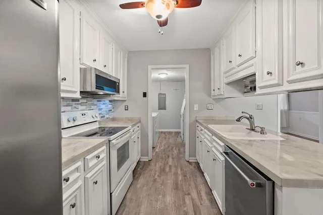 $2,595 | 717 Williamson Drive, Mount Pleasant, SC 29464