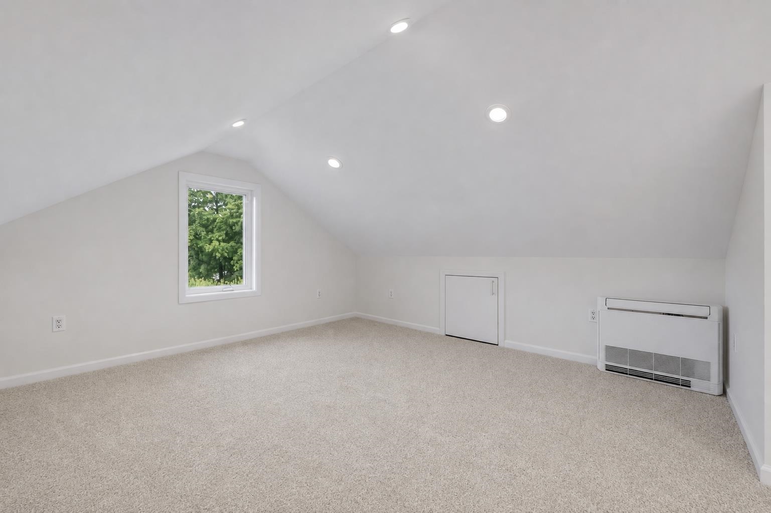 71 Manchester Street Nashua, NH 03064 - Photo 18 of 26 Gallery Image 18