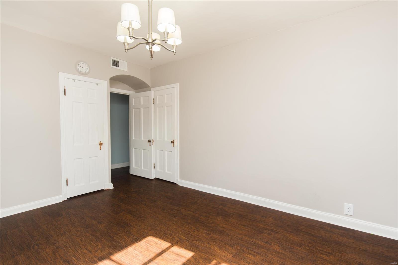923 South Hanley Road, Unit B/D Clayton, MO 63105 - Photo 7 of 24 Gallery Image 7