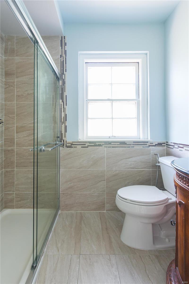 923 South Hanley Road, Unit B/D Clayton, MO 63105 - Photo 8 of 24 Gallery Image 8