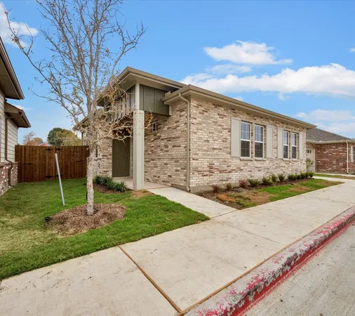 $2,325 | 2703-717 Rockhill Road, McKinney, TX 75072