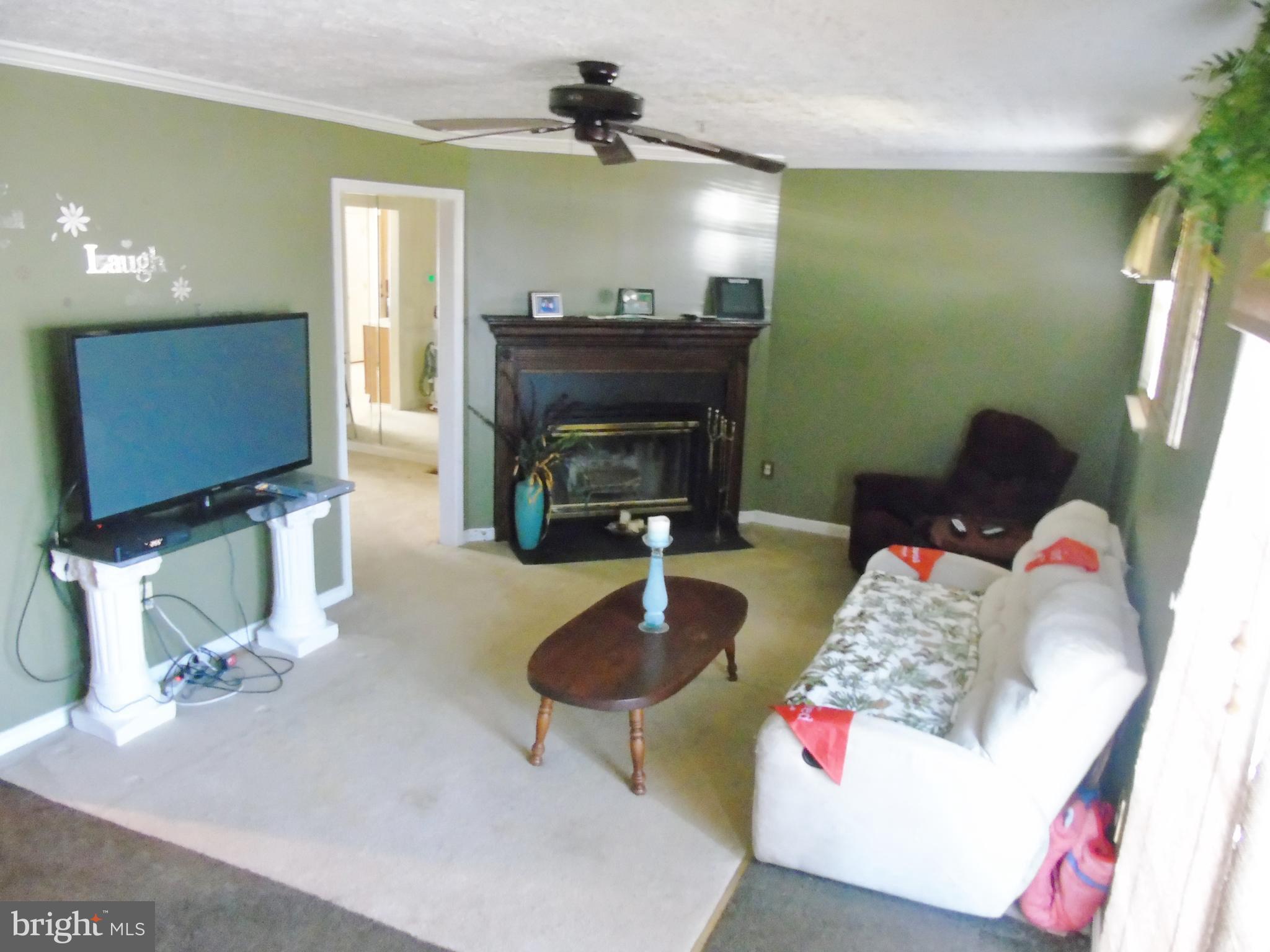 2201 Conquest Way Odenton, MD 21113 - Photo 3 of 23 Living Room