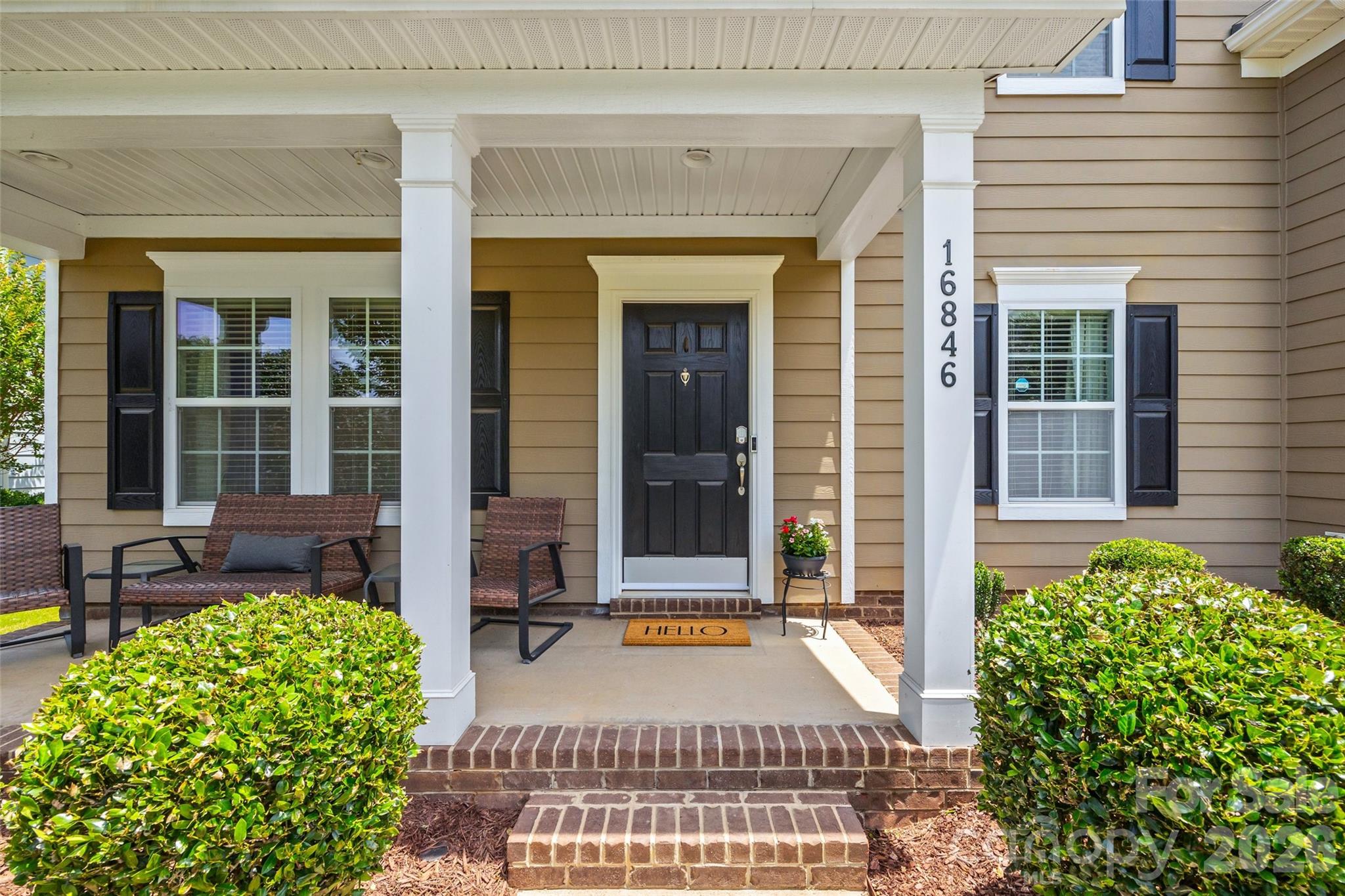 16846 Rudence Court Charlotte, NC 28278 - Photo 3 of 38