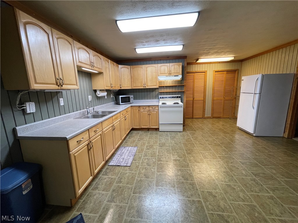 18809 Divelbiss Road Fredericktown, OH 43019 - Photo 6 of 27 Gallery Image 6