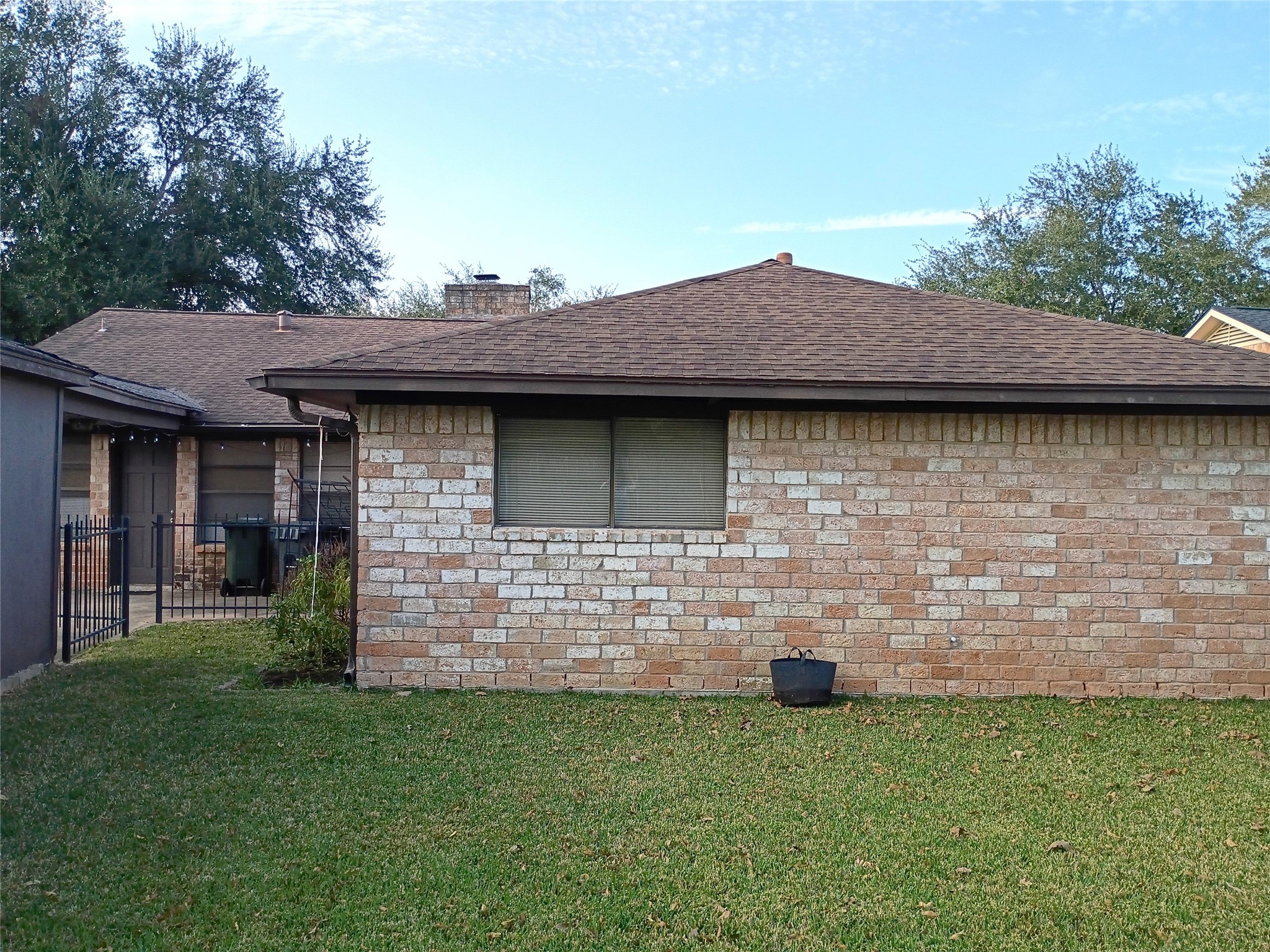 2847 Field Line Drive Sugar Land, TX 77479 - Photo 13 of 13 a view of house with backyard