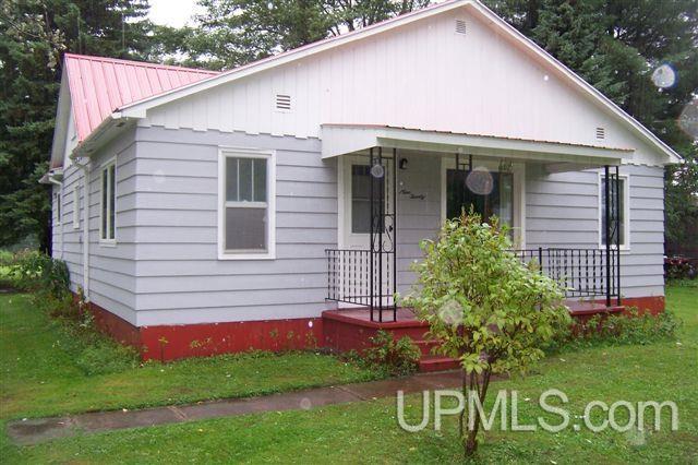 920 Halliday Street L'Anse, MI 49946 - Photo 13 of 17