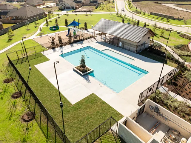 $2,370 | 2538 Green Jasper Drive, Iowa Colony, TX 77583