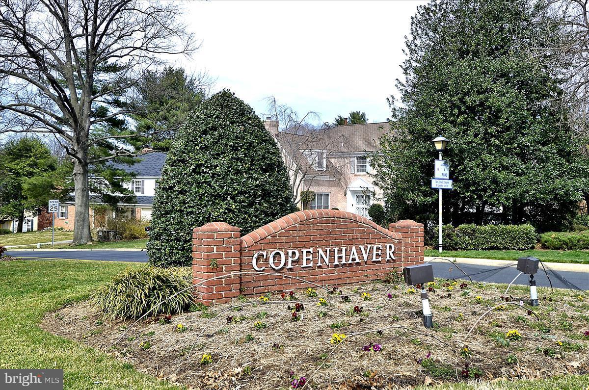 5 Cold Spring Court Potomac, MD 20854 - Photo 25 of 30 a sign board with a yard