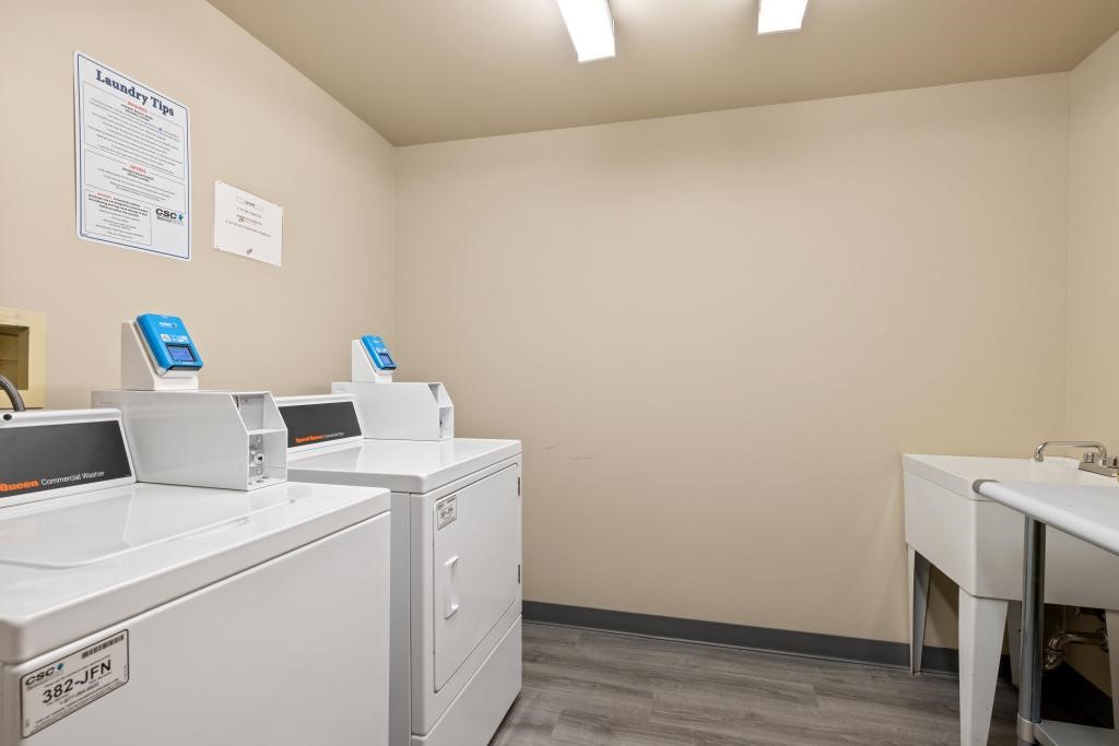 100 Dercum Square, Unit 8329 Keystone, CO 80435 - Photo 24 of 28 Common Laundry Area