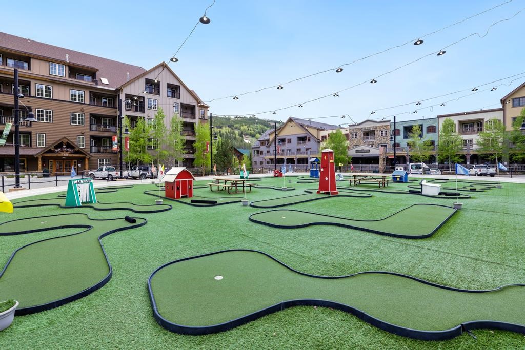 100 Dercum Square, Unit 8329 Keystone, CO 80435 - Photo 27 of 28 View of surrounding community