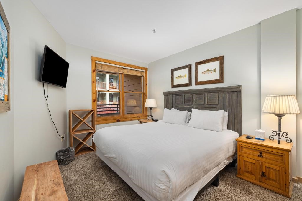 100 Dercum Square, Unit 8329 Keystone, CO 80435 - Photo 9 of 28 Spacious bedroom