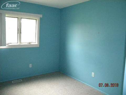 9405 North Nichols Road Montrose, MI 48457 - Photo 7 of 10 20363538-6.JPG